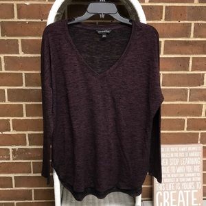🎸Rock & Republic maroon/black light knit Sweater